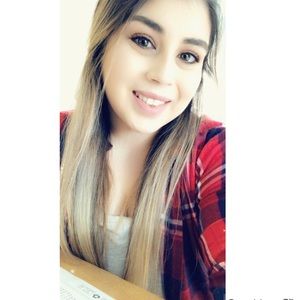 Meet your Posher, Crystal